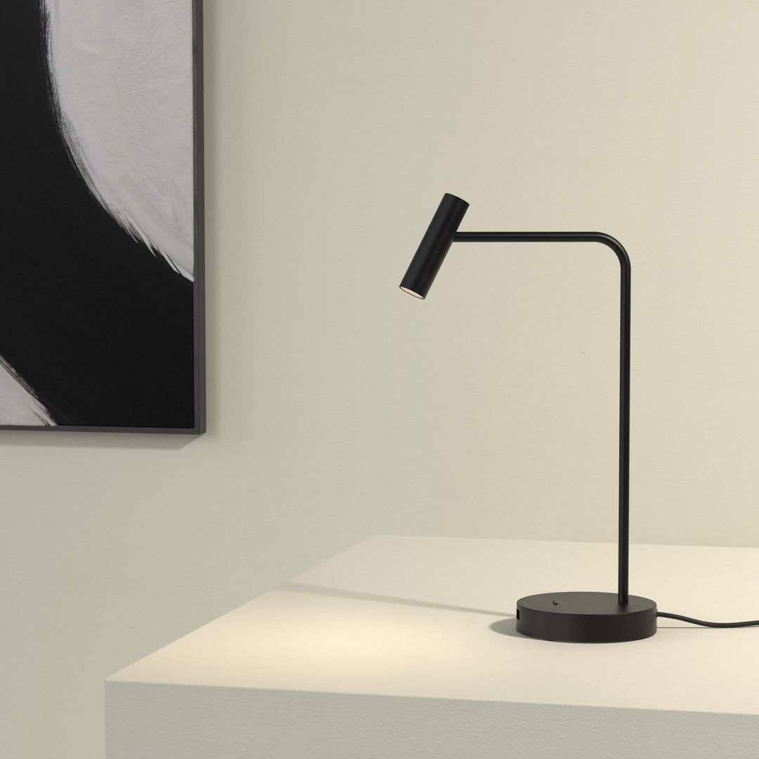 Enna Desk USB C Matt Black