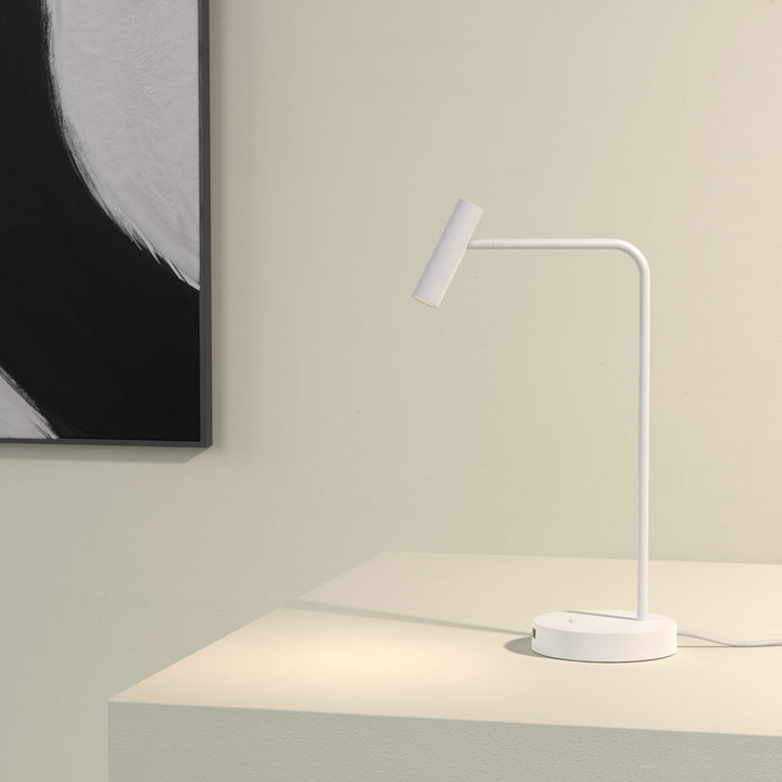 Enna Desk USB C Matt White