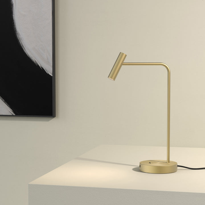 Enna Desk USB C Matt Gold