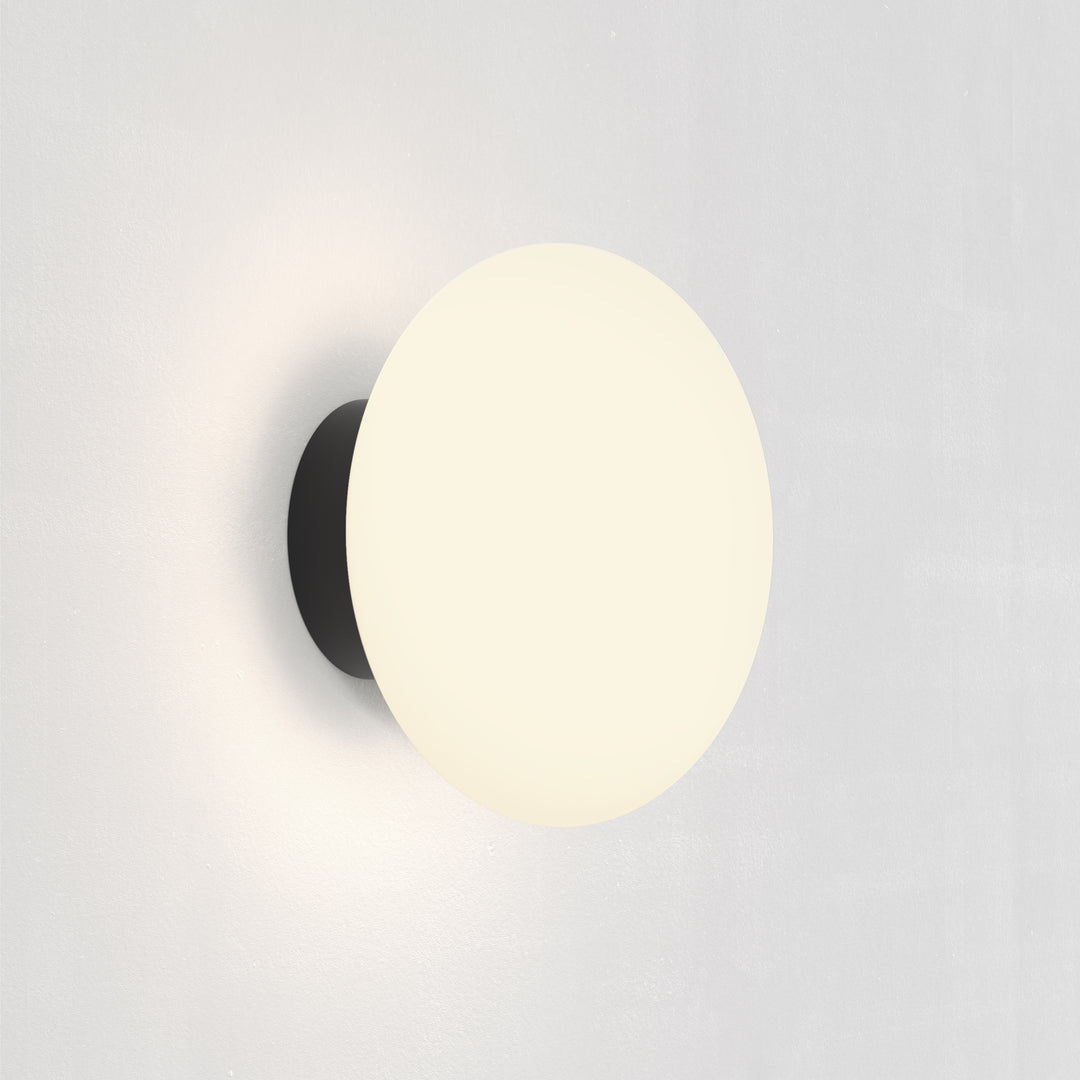 Zeppo Wall Light