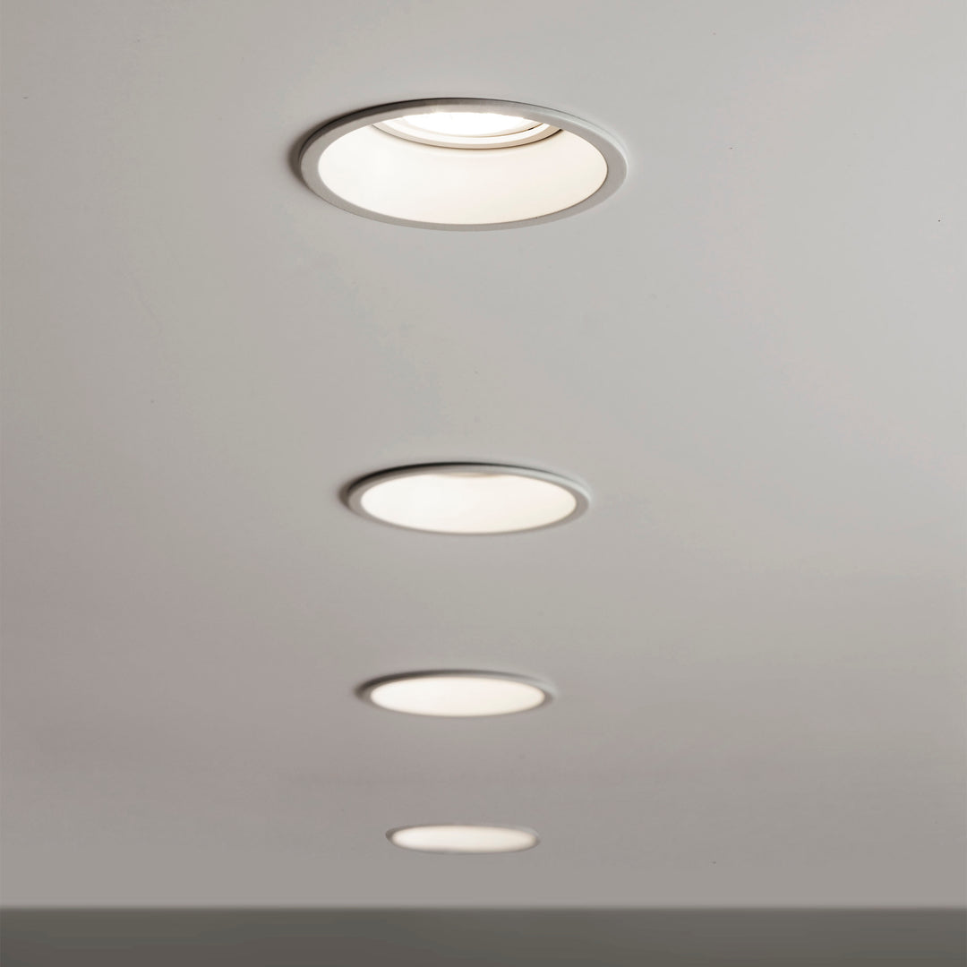 Minima Round Fixed Matt White