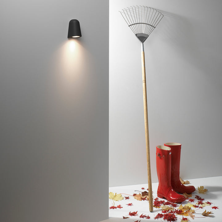 Mast Light Textured Black