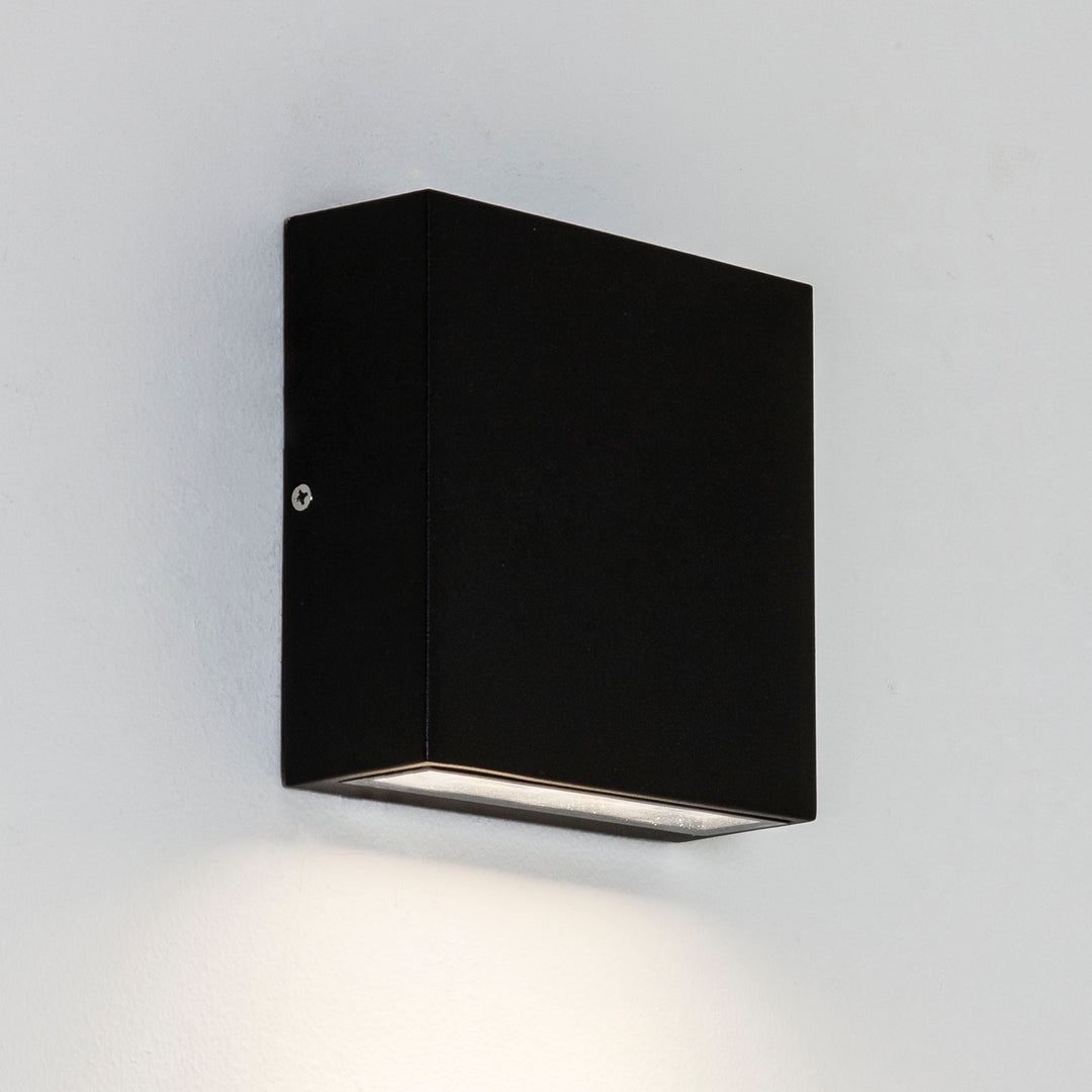 Elis Single LED