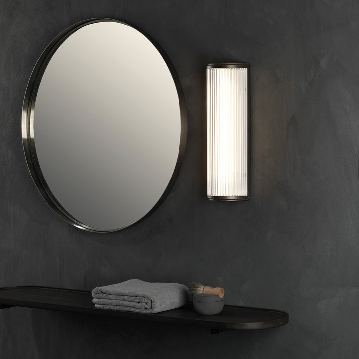 Versailles 400 Phase Dimmable