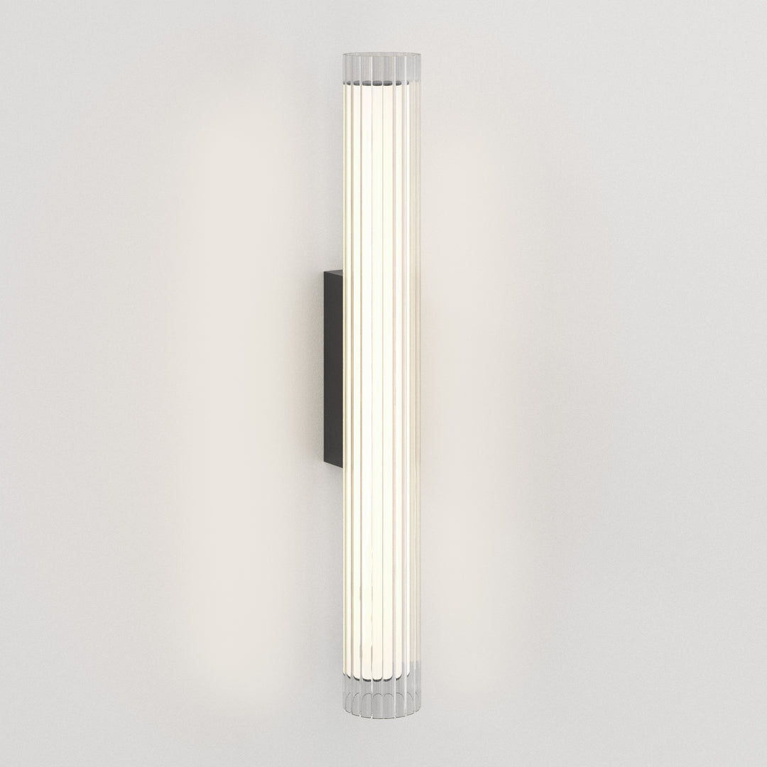 io 665 Matt Black