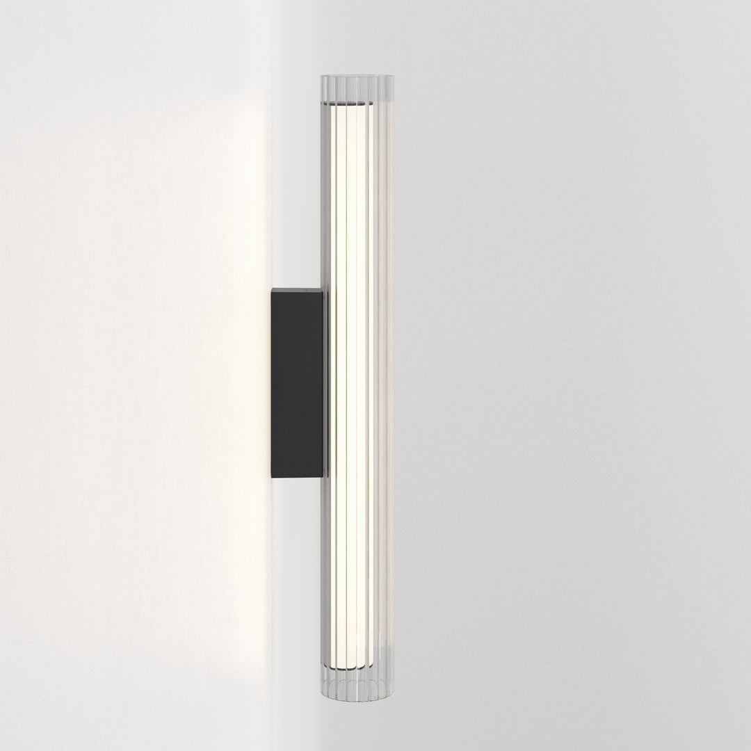 io 665 Matt Black