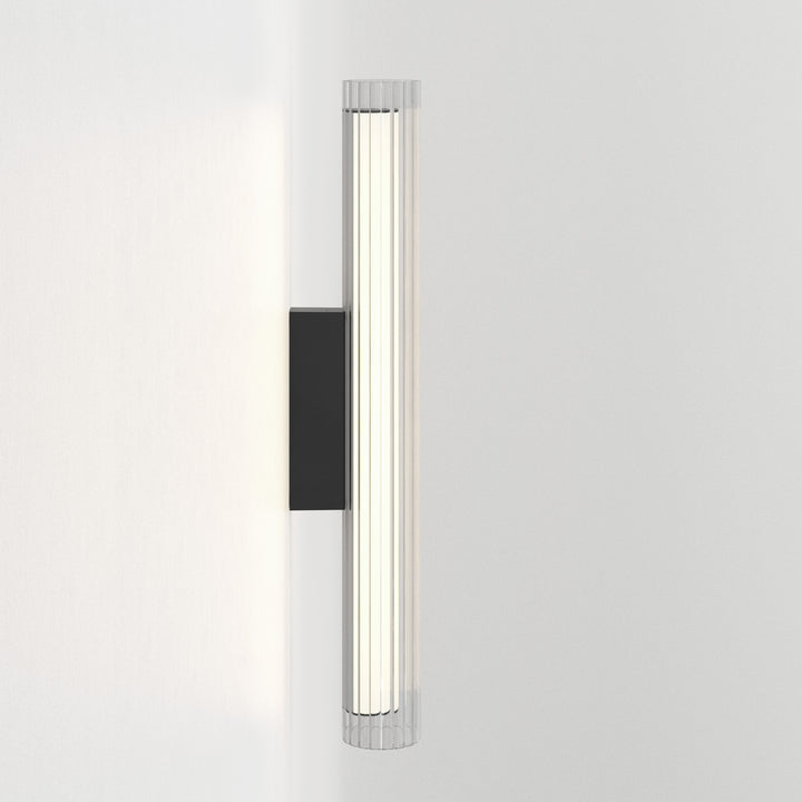 io 665 Matt Black