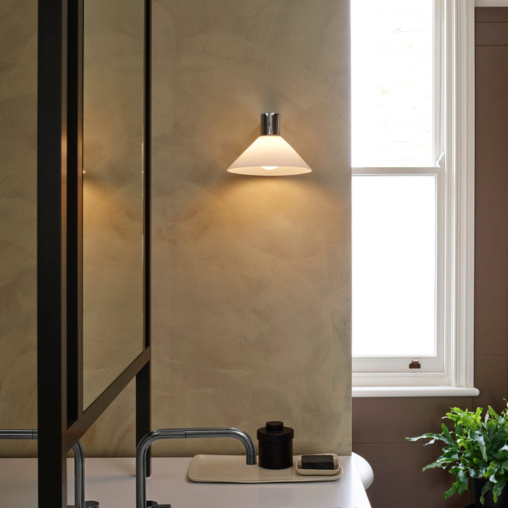 Conic Polished Chrome