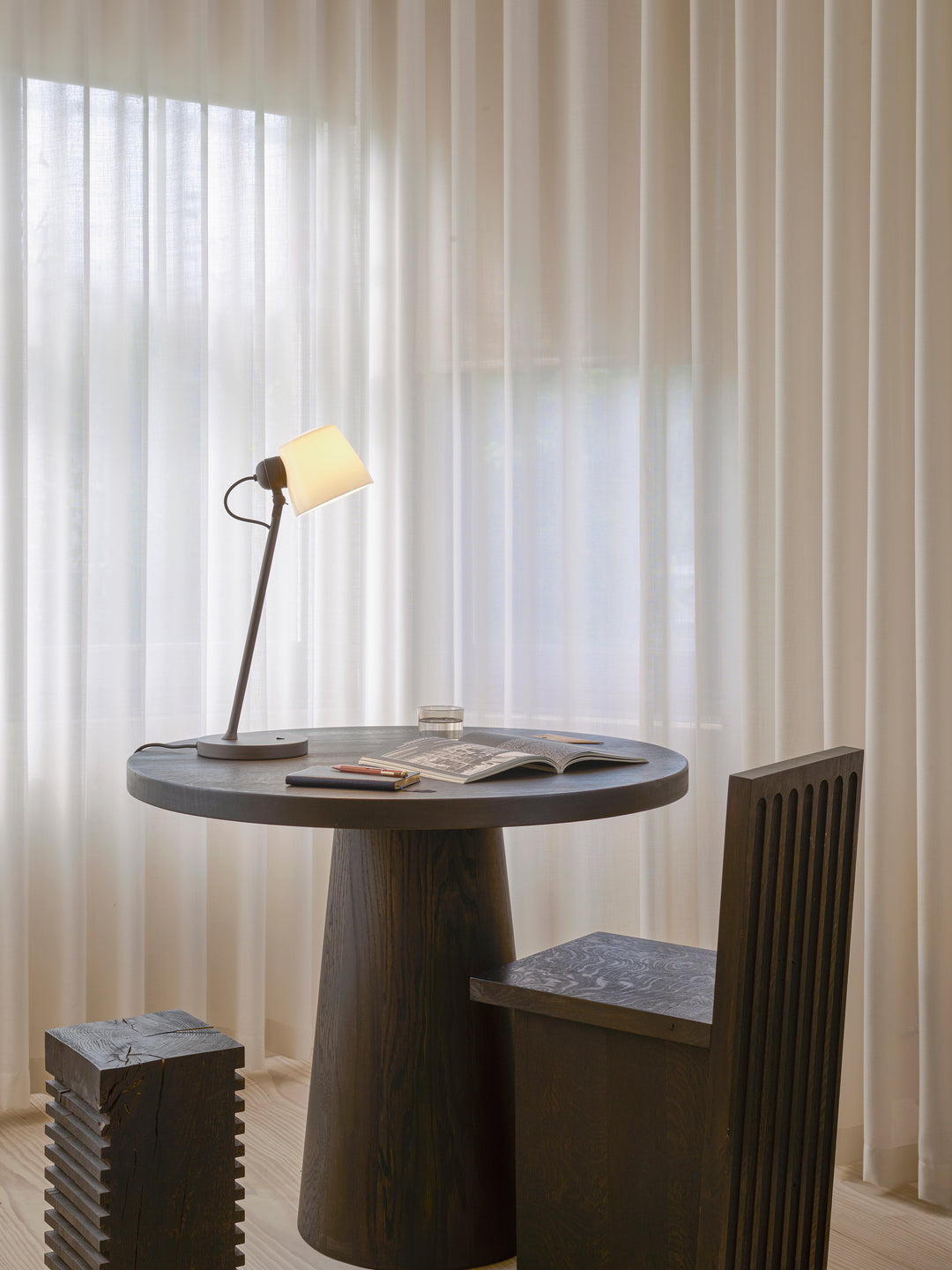 Imari Desk