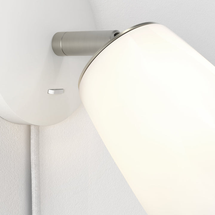 Carlton Wall Plug-In