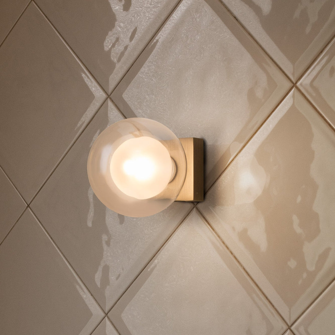 Perla Wall