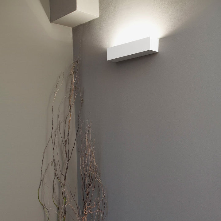 Eaco Wall