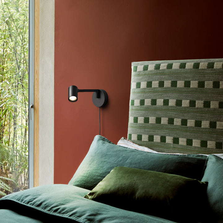 Ascoli Swing Plug In