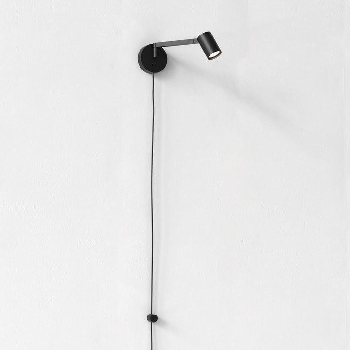 Ascoli Swing Plug In