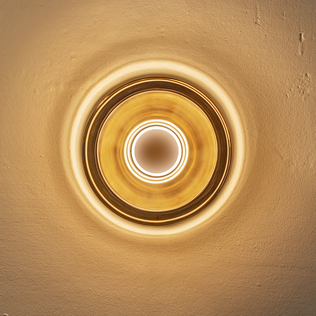 Curling Wall M