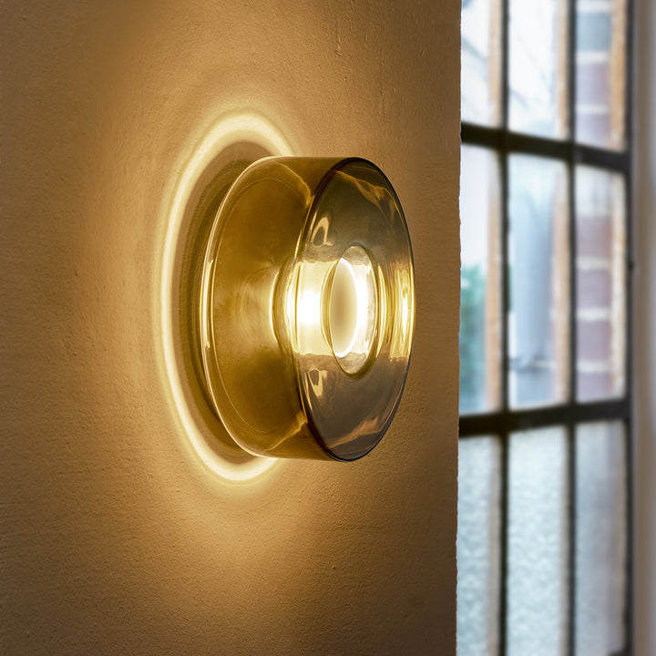 Curling Wall M