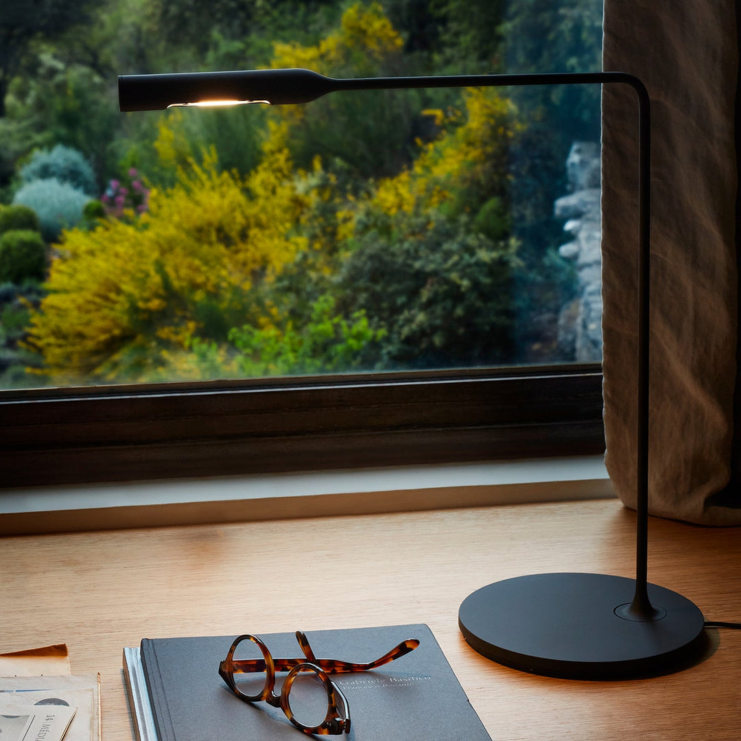 Flo Desk