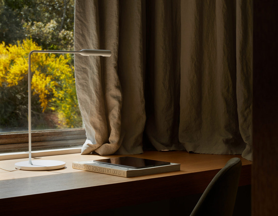 Flo Desk