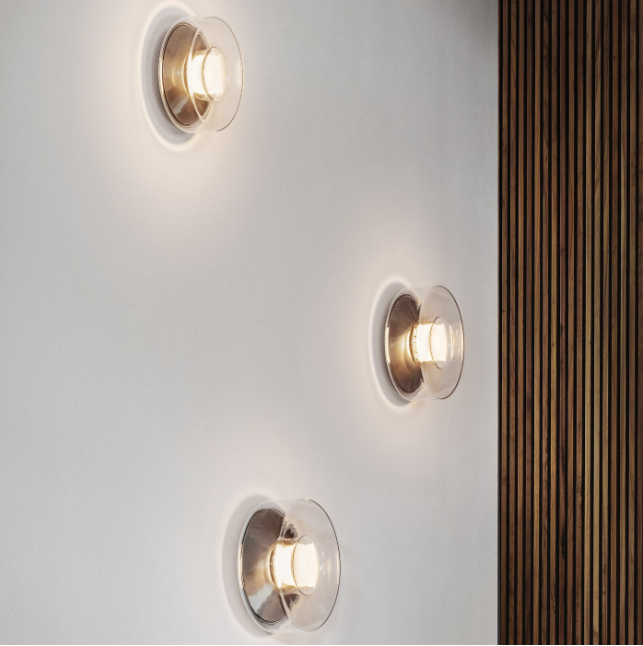 Curling Wall M