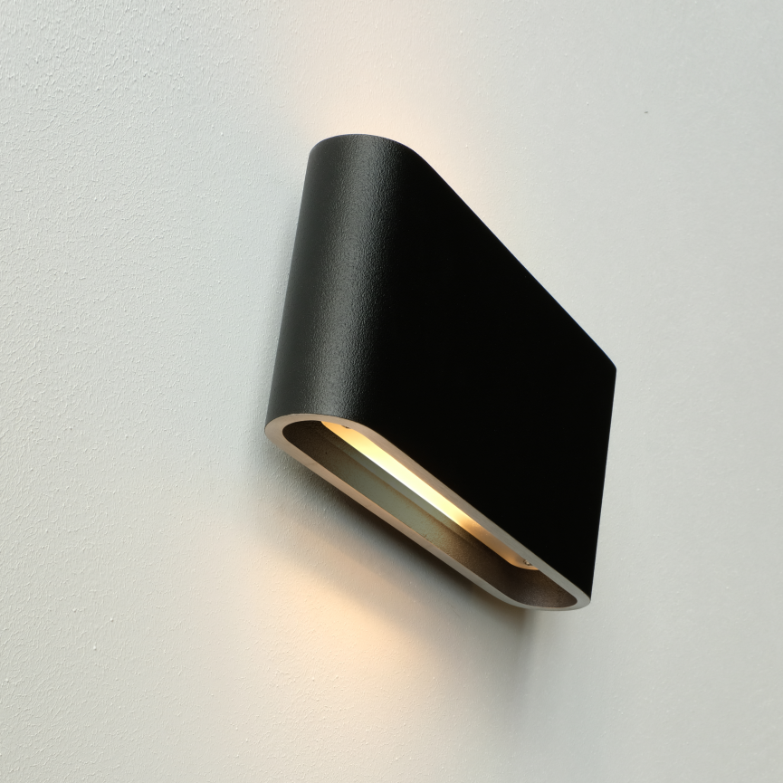 Solo Wall Interior