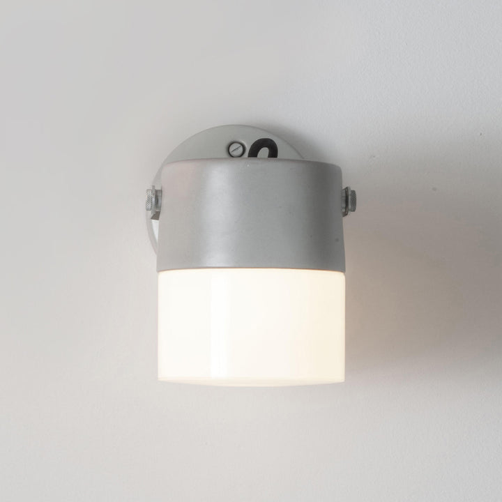 Swing Ceiling & Wall