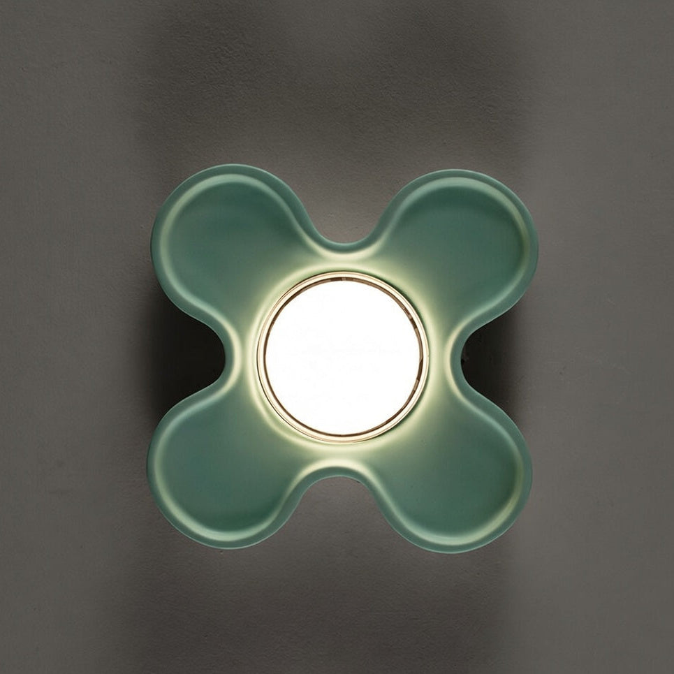 Clover Surface