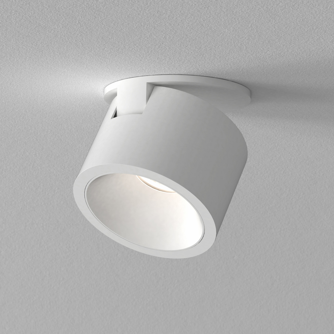 ceiling mounted focus lights